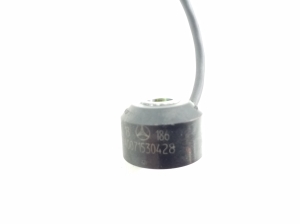 Mercedes Benz CLA-Class W117 (2013–2019) Klopfsensor A0071530428 - 2