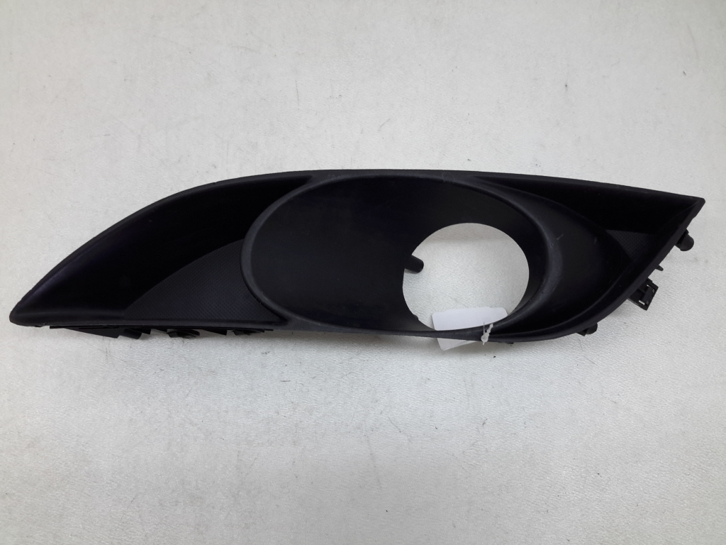 TOYOTA Auris E15 (2006–2012) Nebelscheinwerferabdeckung vorne 8148202040 TOYOTA Auris E15 (2006–2012) Nebelscheinwerferabdeckung vorne 8148202040