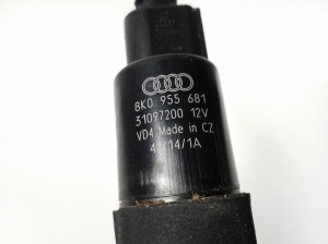 AUDI S4 (2008–2015) Esitulede pesuri mootor 8K0955681 - 2