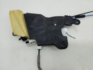 Mercedes Benz E-Class W212 (2009–2015) Tagumise külgukse lukk A2047304035 - 3