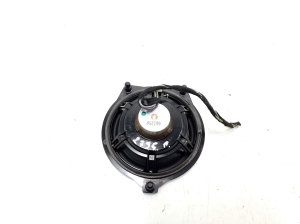 Mercedes Benz C-Class 205 (2014–2021) Speaker A2058200902 - 3