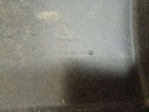 Volkswagen Transporter T5 (2003–2015) Unterbodenschutz 7H0825216C - 2
