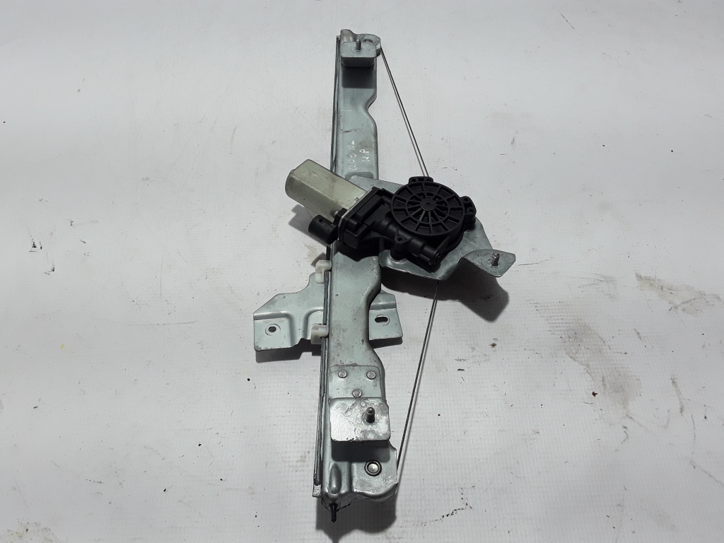 DACIA Duster 1 generation (2010-2017) Front Left Door Window Regulator 8200733829 22384353