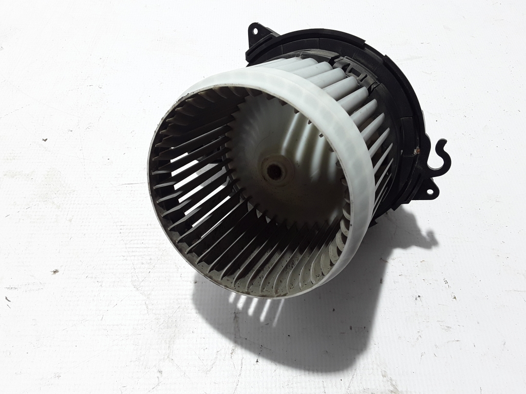 DACIA Dokker 1 generation (2012-2024) Heater Blower Fan 272102988R 22384349
