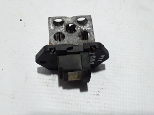 Dacia Duster (2010–2017) Jahutusventilaatori relee 7780432632 - 3