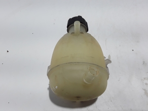 Dacia Duster (2010–2017) Coolant reservoir 8200766826 - 2