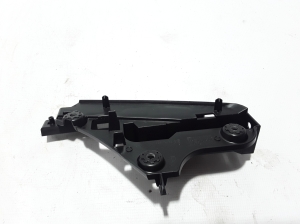  Engine cover hinge 