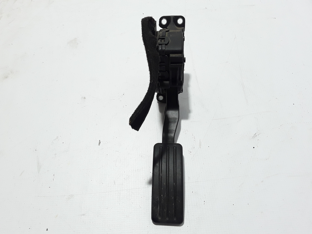 DACIA Duster 1 generation (2010-2017) Throttle Pedal 8200386506 22384309