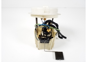 Mercedes Benz C-Class 204 (2007–2014) Kütusepump paagis A2044702294 - 2