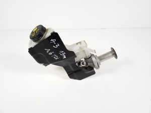 AUDI A3 8V (2012–2020) Brake master cylinder 5Q2611301 - 3