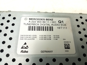Mercedes Benz C-Class 205 (2014–2021) Sonstiges Teil der Audioanlage A2229008911 - 3