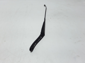  Windshield wiper blade 