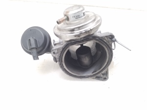 Volkswagen Touareg I (2002–2010) Ventil Abgasrückführung 070128073 - 2
