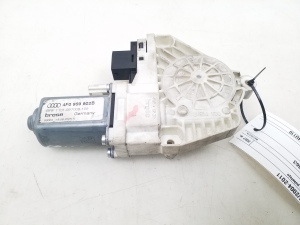 Fensterhebermotor vorne - 4F0959802B