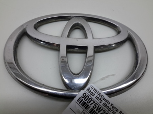 TOYOTA Corola Verso R1 (2004–2009) Emblem 90975W2001