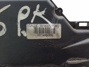 Volkswagen Transporter T5 (2003–2015) Esiukse lukk 3B1837015AQ - 2