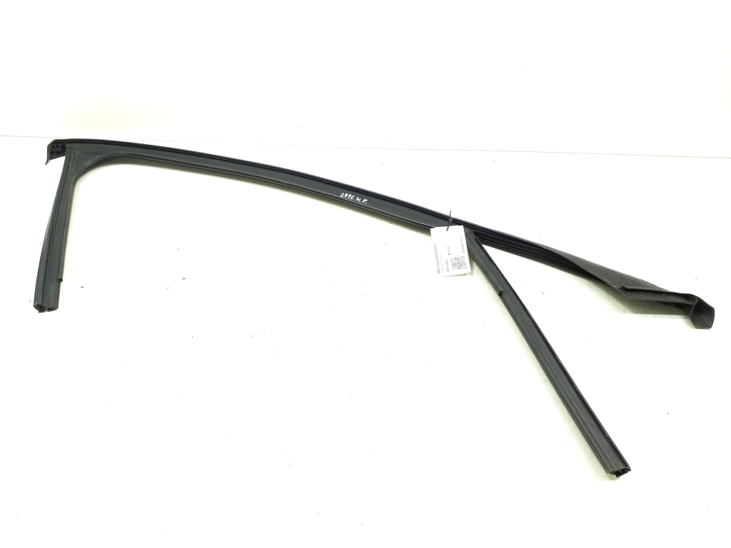 Mercedes Benz C-Class 205 (2014–2021) Sonstiges Teil der Vordertür A2057256700 Mercedes Benz C-Class 205 (2014–2021) Sonstiges Teil der Vordertür A2057256700