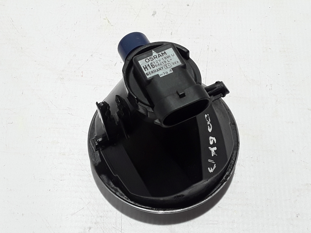 DACIA Lodgy 1 generation (2013-2024) Противотуманка бампера передняя правая 261507817R 22384231