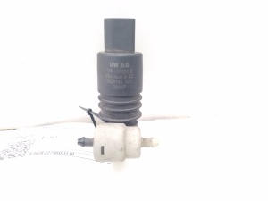 Esiklaasi pesuri pump - 1T0955651A