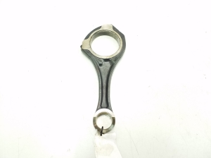  Connecting rod 