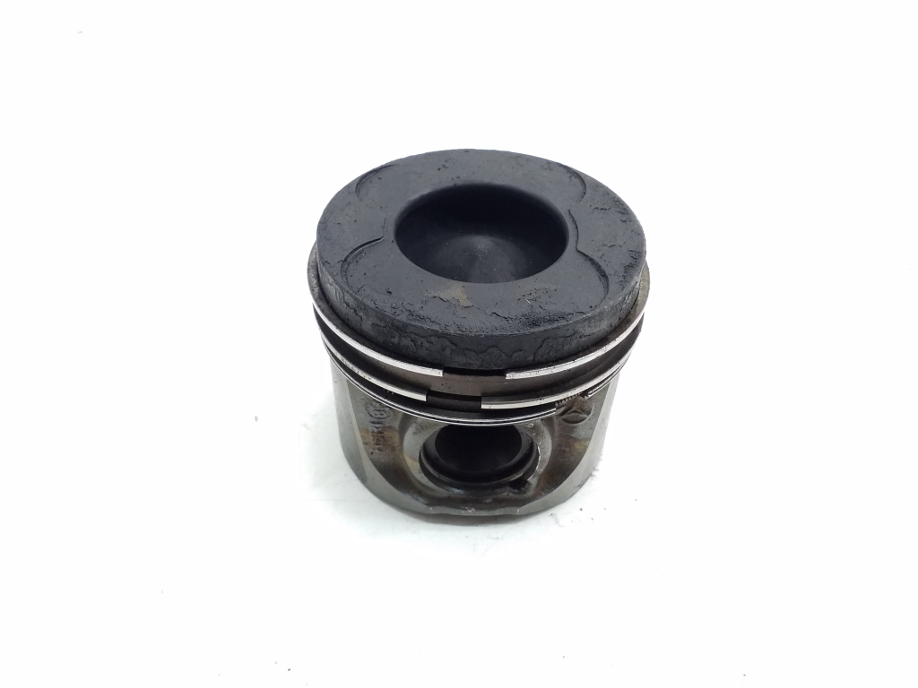 MERCEDES-BENZ E-Class W211/S211 (2002-2009) Piston A6420300717, A6420304617, A6420302717 20386928