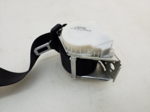 Mercedes Benz E-Class W212 (2009–2015) Tagumine turvavöö A2128605785 - 2