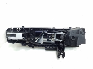 Mercedes Benz C-Class 205 (2014–2021) Front door external opening handle and its details - 2
