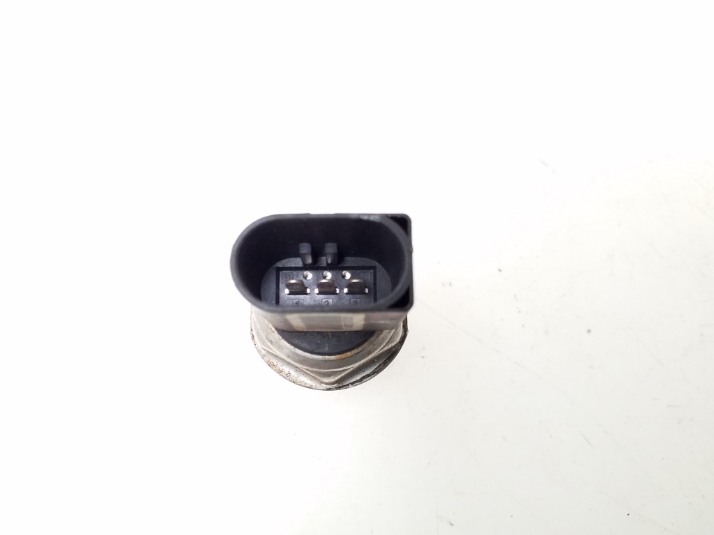 AUDI Q7 4L (2005-2015) Senzor conductă de combustibil 059130758E 25074090