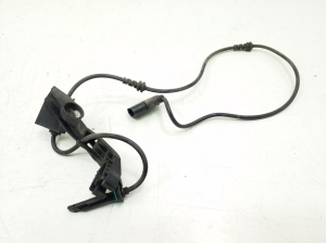 ABS-Sensor vorne - A2059058103