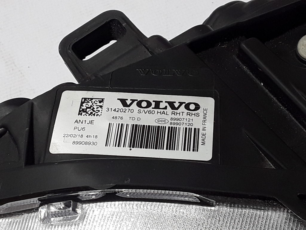 VOLVO V60 1 generation (2010-2020) Фара передняя правая 31420270 22384515