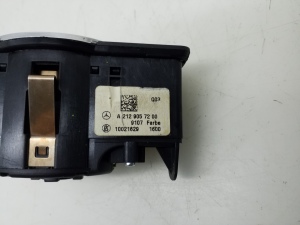 Mercedes Benz E-Class W212 (2009–2015) Headlight switch A2129057200 - 4