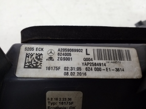 Mercedes Benz C-Class 205 (2014–2021) Eckleuchte hinten A2059069902 - 4
