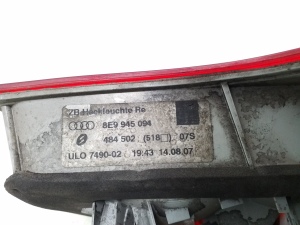 AUDI A4 B7 (2004–2008) Kofferraumdeckel-Rückleuchte und ihre Teile - 2