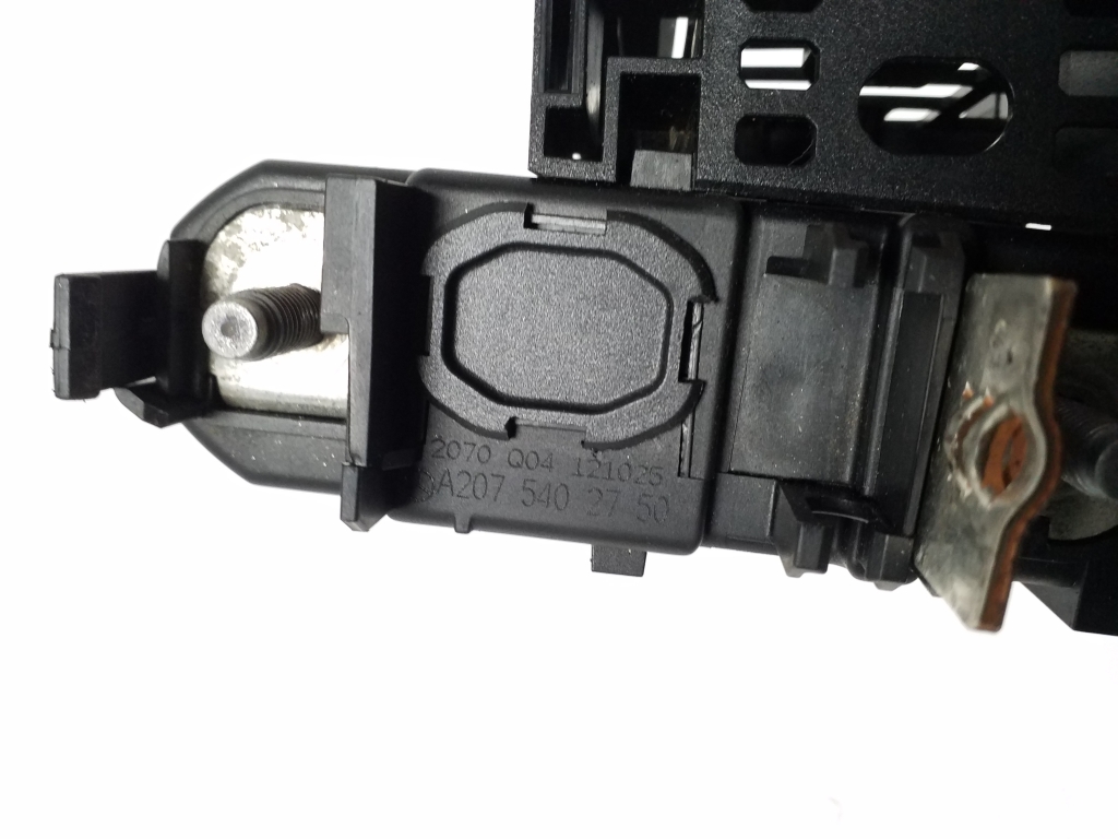 MERCEDES-BENZ C-Class W204/S204/C204 (2004-2015) Fuse box A2075402750 21906674