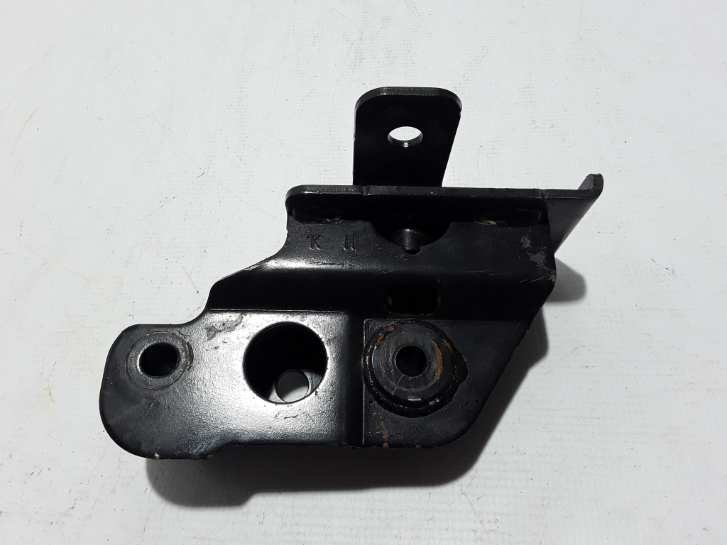 RENAULT Kadjar 1 generation (2015-2024) Кронштейн кріплення коробки передач 113324EA0C 22384505