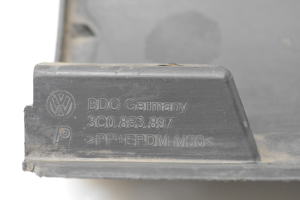 Volkswagen Passat B6 (2005–2010) Veel üks välise aknalaua detail 3C0853897 - 2
