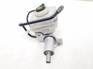 Brake master cylinder