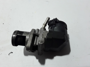  EGR valve 