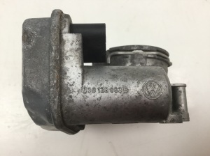 Volkswagen Passat B6 (2005–2010) Gaasiklapp 03G128063B - 4