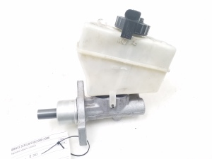 BMW 3 SERIES E46 (1998–2007) Brake master cylinder - 3