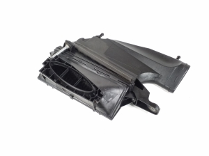 Mercedes Benz E-Class W207 (2009–2017) Luftfiltergehäuse A6420903601 - 2