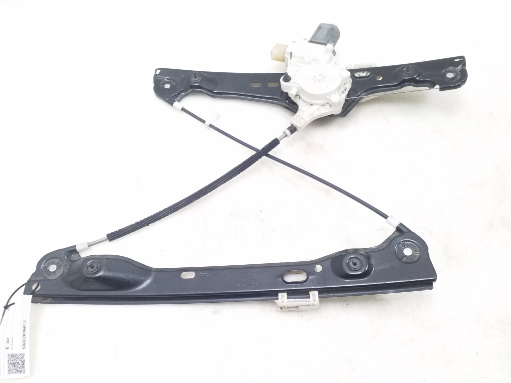 BMW 3 SERIES E90 (2004–2013) Esiukse aknatõstuk ja selle osad BMW 3 SERIES E90 (2004–2013) Esiukse aknatõstuk ja selle osad