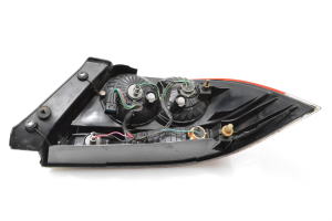 Mitsubishi Lancer (2000–2007) Hintere Eckleuchte und ihre Teile - 3