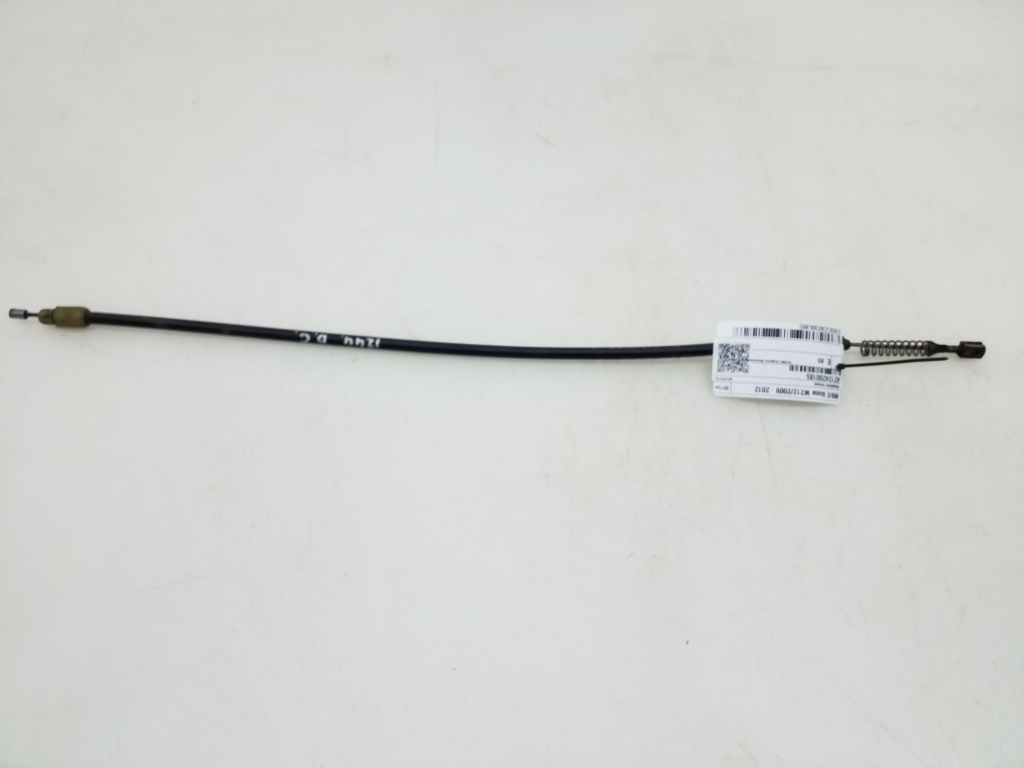 Mercedes Benz E-Class W212 (2009–2015) Käsipiduri tross A2124200185 Mercedes Benz E-Class W212 (2009–2015) Käsipiduri tross A2124200185