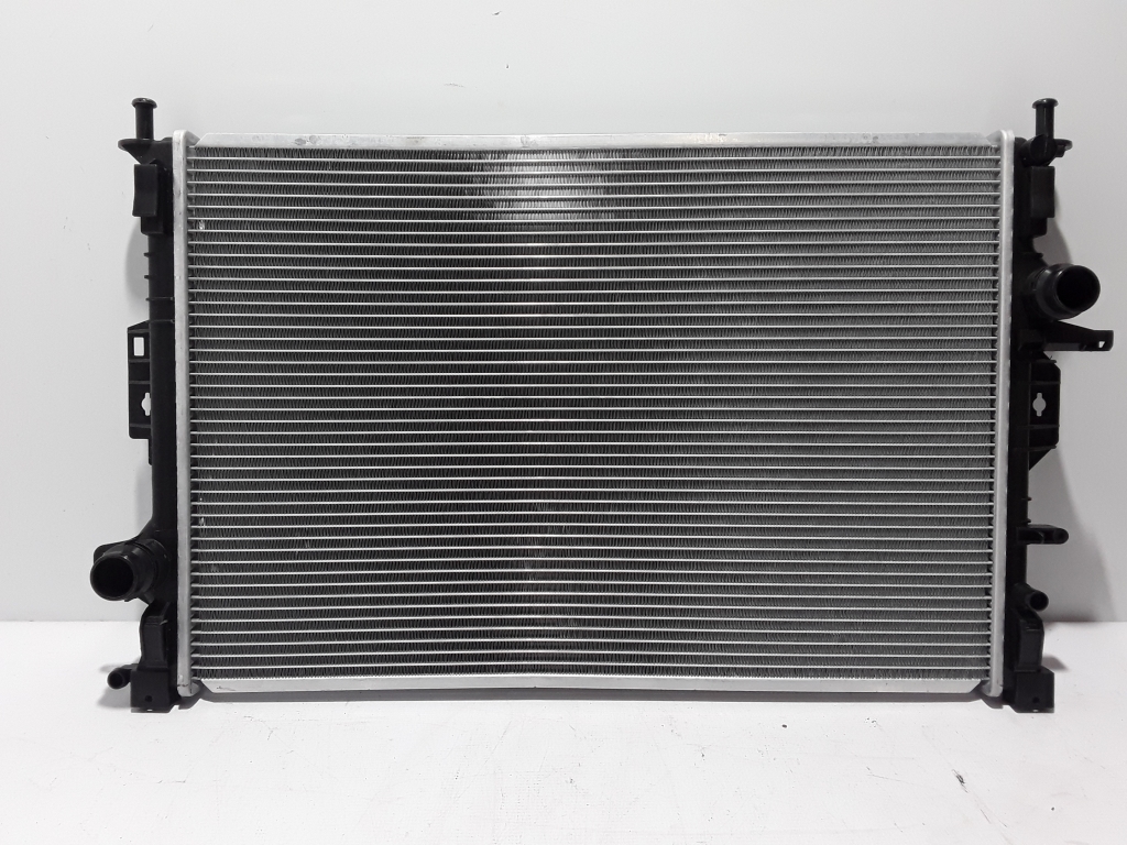 VOLVO XC60 1 generation (2008-2017) Охлаждающий радиатор 31368361 22384402
