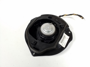 Mercedes Benz E-Class W207 (2009–2017) Esiukse kõlar A2048201902 - 2