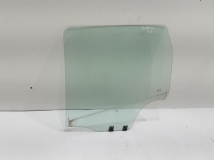  Glass rear side door 