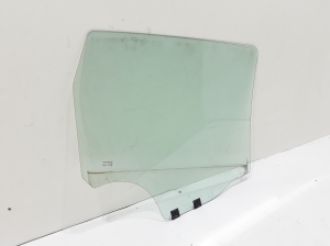  Glass rear side door 