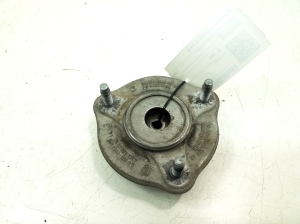 Mercedes Benz C-Class 205 (2014–2021) Front strut mount with bearing A2053230020 - 2