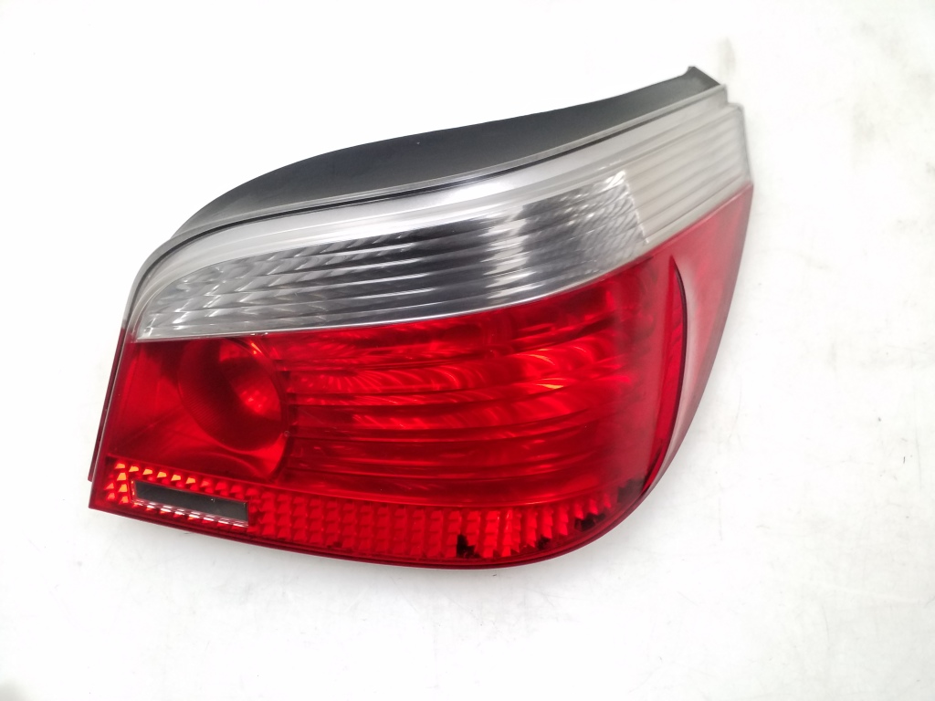 BMW 5 Series E60/E61 (2003-2010) Rear Right Taillight Lamp 6910768 25074746